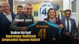 Başkan Hürriyet, Başaranspor Kulübünün Şampiyonluk Kupasını Kaldırdı