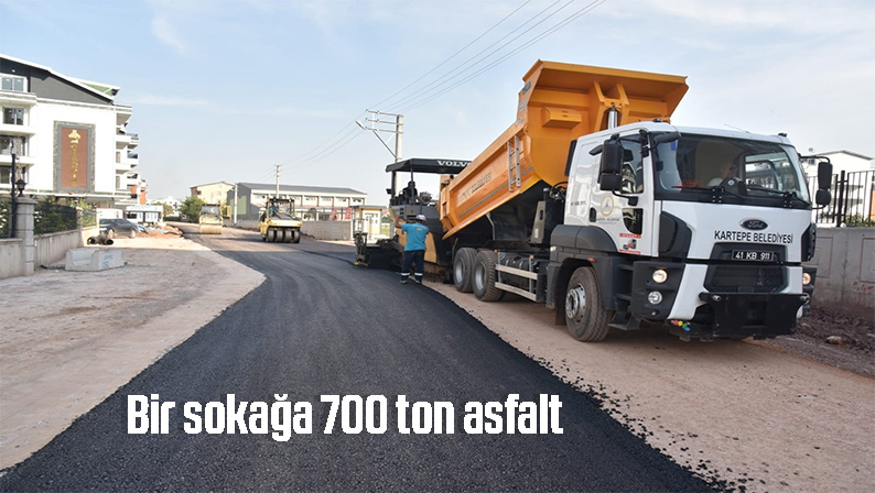 Bir sokağa 700 ton asfalt