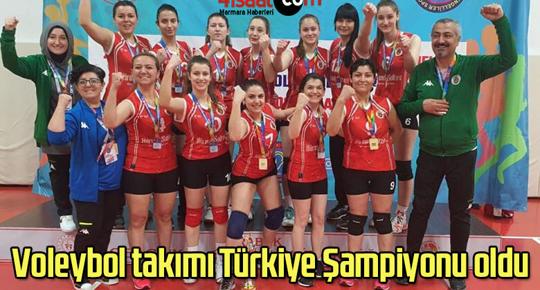 Voleybol takımı Türkiye Şampiyonu oldu