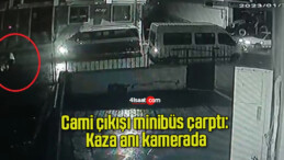 Cami çıkışı minibüs çarptı: Kaza anı kamerada
