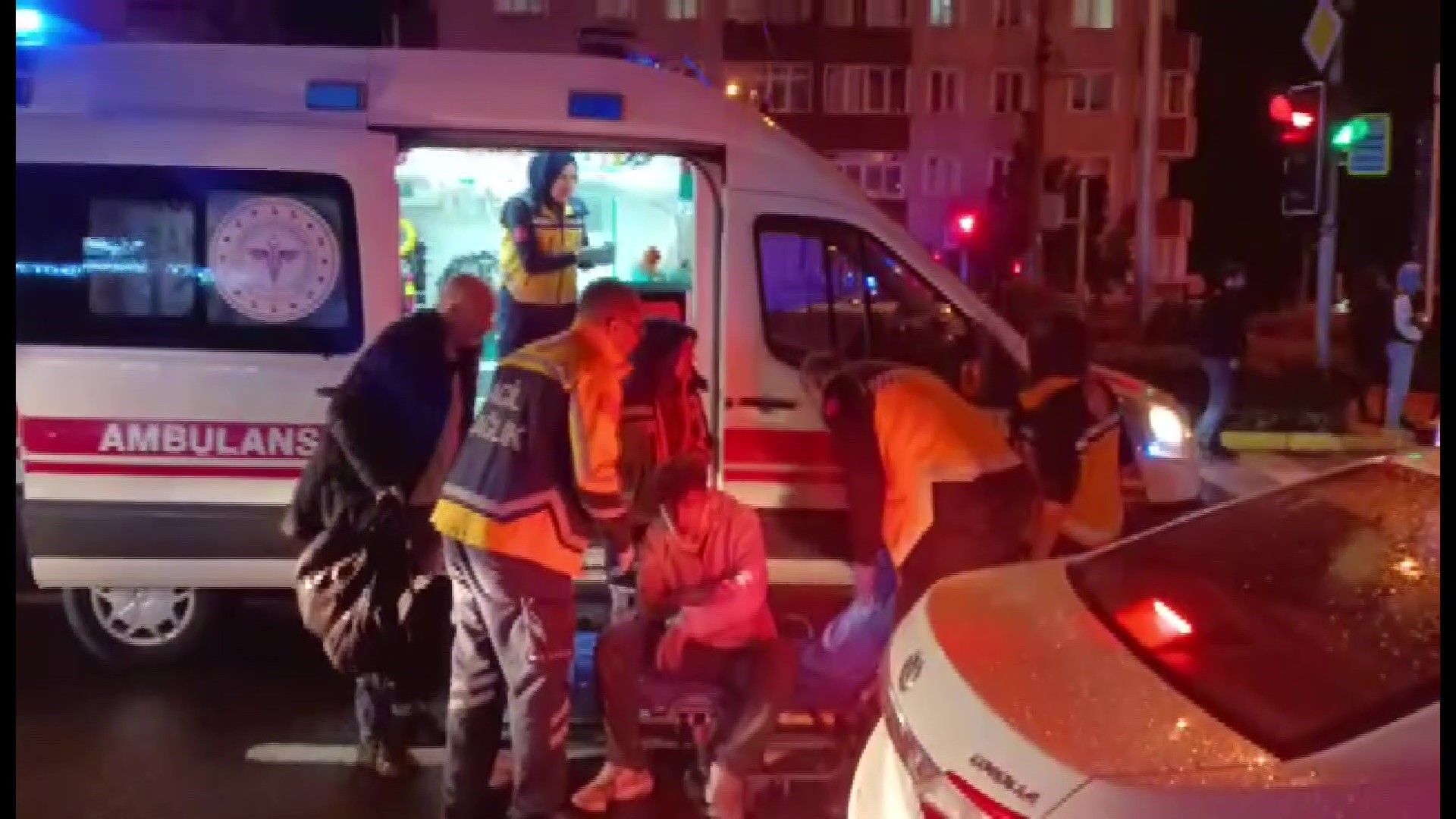 2 ARAÇ KAZAYA KARIŞTI: 7 YARALI