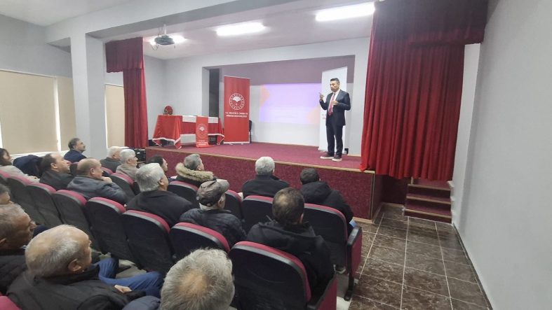 BİLECİK'TE ÜRETİCİLERE 'BİTKİ KORUMA ÜRÜNLERİ' VE 'GIDA HİJYENİ' EĞİTİMİ