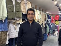 BURSA'DA BAYRAM YOĞUNLUĞUNU FIRSAT BİLEN 2 KADIN 16 BİN LİRALIK ÜRÜN ÇALDI
