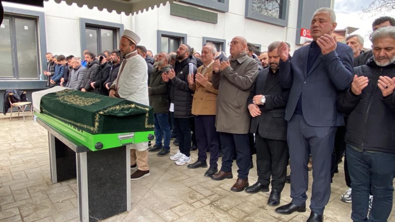 İŞ KAZASINDA HAYATINI KAYBEDEN GENÇ SON YOLCULUĞUNA UĞURLANDI