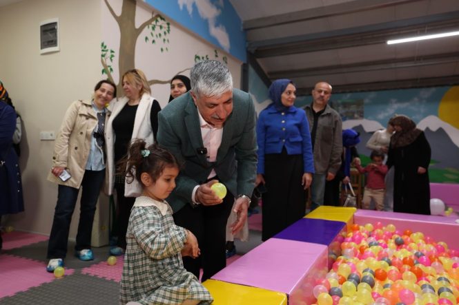 TAVŞANCIL ÇOCUK OYUN EVİ MODERN YÜZÜYLE AÇILDI