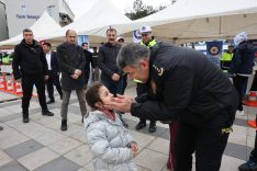 TRAFİK BİLİNCİ İÇİN TEK YÜREK: ERZURUM EMNİYETİ HAVUZBAŞI'NDAYDI
