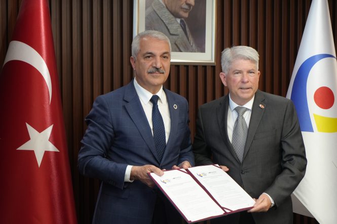 GEBZE'DEN KANADA'YA KITALAR ARASI TİCARET KÖPRÜSÜ GEBZE'NİN ÜRETİM GÜCÜ KANADA PAZARINA AÇILIYOR