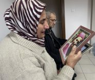 CİNAYETE KURBAN GİDEN KADININ CENAZESİNİ ARAYAN ANNE BABA: "EN AZINDAN MEZARI OLSUN"