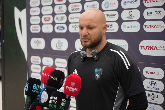 GÖKHAN DEĞİRMENCİ: "RAKİBİMİZ DÜŞME POTASINDA, BİZ TABİİ Kİ ELİMİZDEN GELENİ YAPACAĞIZ" KOCAELİSPOR'DA ANTALYASPOR MAÇI HAZIRLIKLARI SÜRDÜ