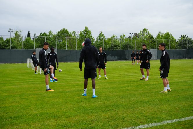 SELÇUK İNAN: "SAHA İÇİ BİZİM NAMUSUMUZ"