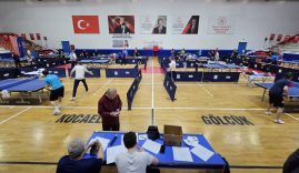 GÖLCÜK'TE MASA TENİSİ HEYECANI