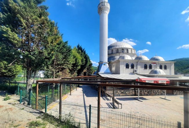İBADETHANELER BAYRAMA HAZIRLANIYOR