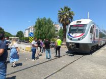 TRENİN ALTINDA KALAN YAYA AĞIR YARALANDI