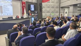 TÜRK SANAYİSİ, ABD PAZARINDAKİ POTANSİYELE ODAKLANIYOR: "İNANILMAZ İMKANLAR SAĞLANIYOR" KOBİ'LERE AMERİKA KAPISINI AÇACAK FORMÜL ANLATILDI ABDURRAHMAN ASLANTAŞ: "20 YIL ÖNCEKİ YÖNTEMLERLE BUGÜNÜN TİCARETİNİ YAPAMAYIZ"