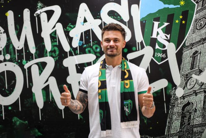 KOCAELİSPOR'DA KAROL LİNETTY İLE YOLLAR AYRILDI