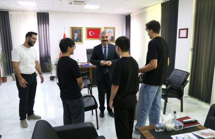 ESKİŞEHİR'DE ÇOCUK EVLERİ SİTESİ SAKİNLERİNDEN ANLAMLI AŞURE ETKİNLİĞİ