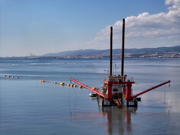 DİP ÇAMURU TEMİZLİĞİNDE 2,4 MİLYON METREKÜPLÜK YENİ ETAP