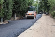 KARTEPE'DE CADDE VE SOKAKLAR YENİLENİYOR