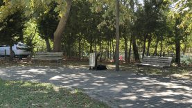 CAMİ PARKINDAKİ BANKTA ŞÜPHELİ ÖLÜM