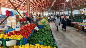 BAŞİSKELE'DE PAZAR YERLERİ MERCEK ALTINDA
