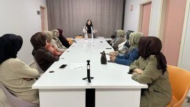 ÇAYIROVA'DA VELİLERE REHBERLİK DESTEĞİ