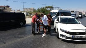 AKARYAKIT TANKERİ OTOMOBİLLE ÇARPIŞTI: 1 YARALI